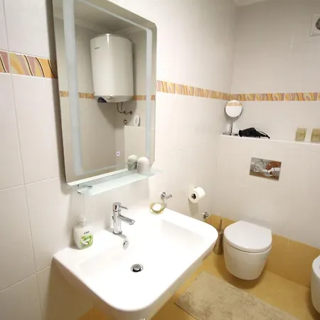 Appartement Garden Palace D414 Umag
