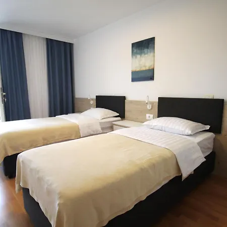 Garden Palace D414 Appartement